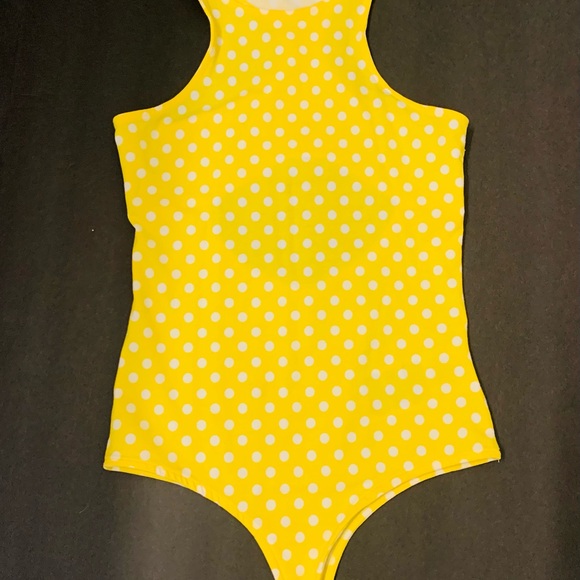 Guess XS bodysuit no tags but brand new - Picture 3 of 9